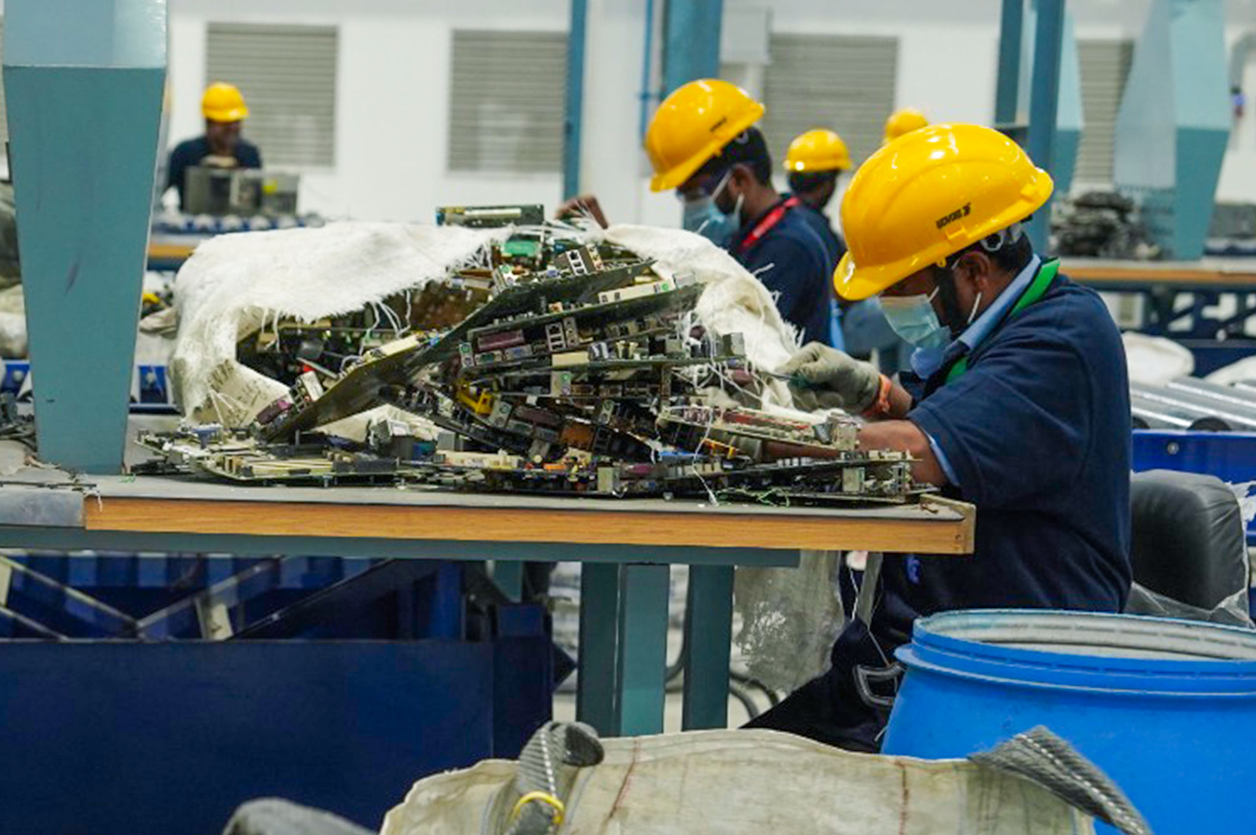 Dismantling and Material Segregation